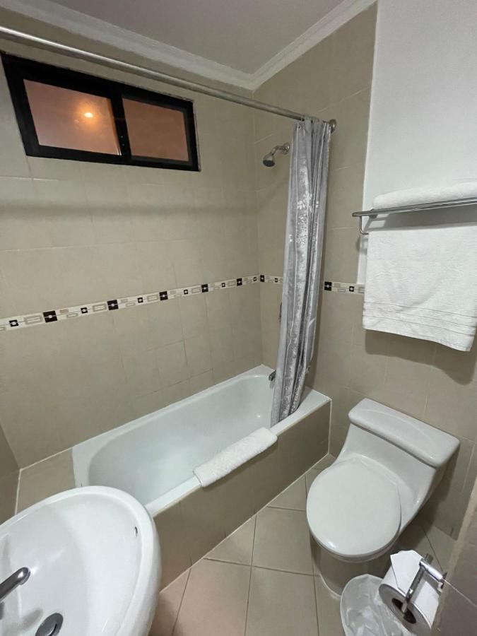 Hotel Plaza Monte Carlo Guayaquil Exteriör bild