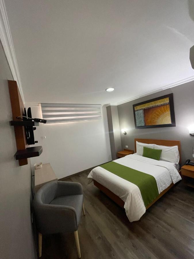 Hotel Plaza Monte Carlo Guayaquil Exteriör bild